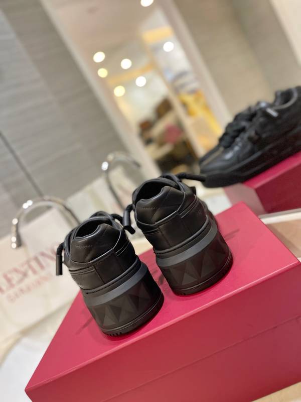 Valentino Couple Shoes VOS00558 Valentino Couple Shoes VOS00558