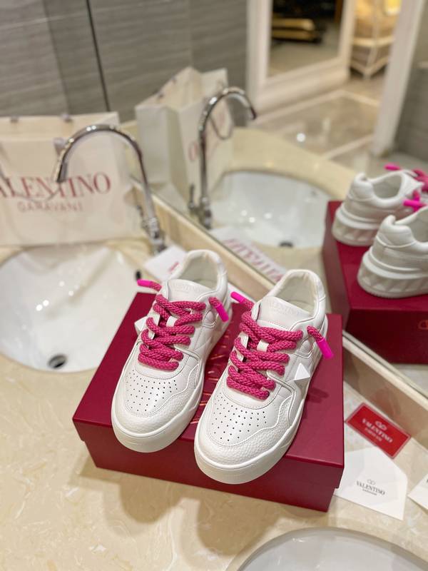 Valentino Couple Shoes VOS00559 Valentino Couple Shoes VOS00559