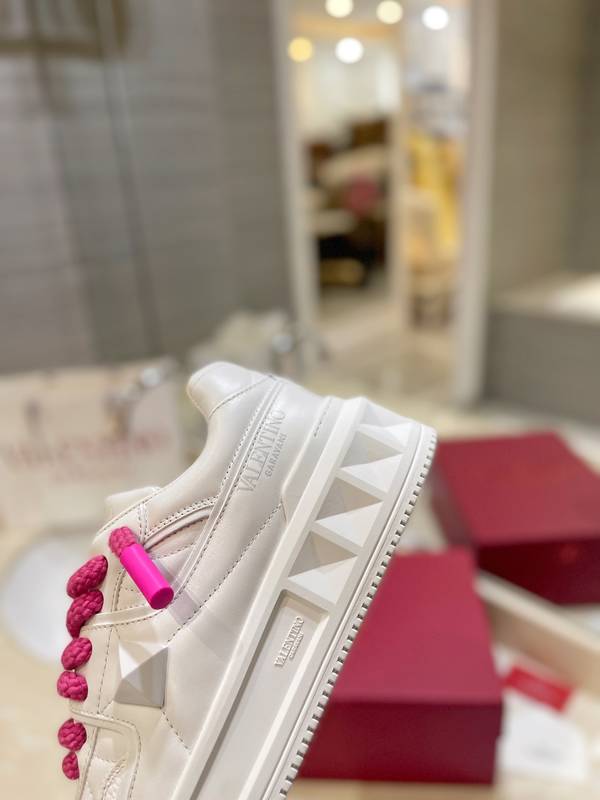 Valentino Couple Shoes VOS00559 Valentino Couple Shoes VOS00559