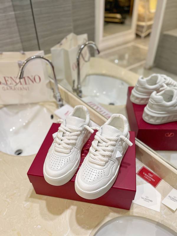 Valentino Couple Shoes VOS00561 Valentino Couple Shoes VOS00561