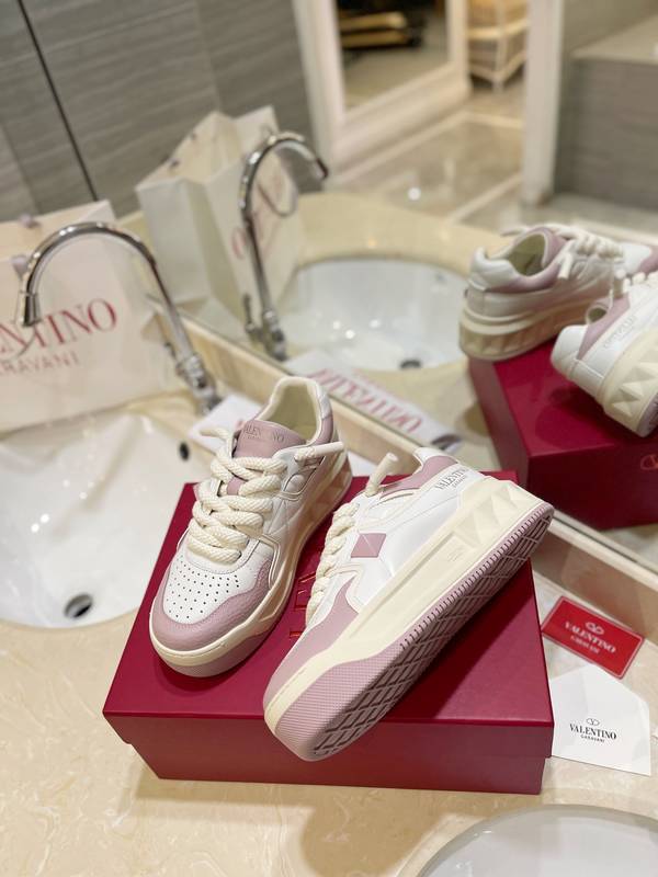 Valentino Couple Shoes VOS00564 Valentino Couple Shoes VOS00564