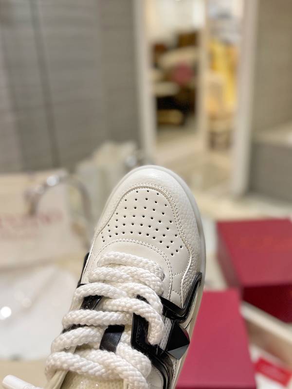 Valentino Couple Shoes VOS00568 Valentino Couple Shoes VOS00568