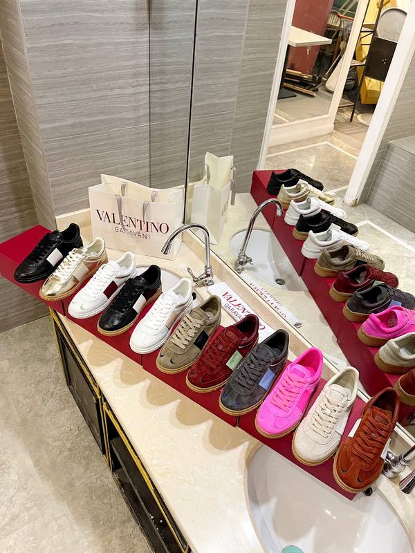 Valentino Couple Shoes VOS00578 Valentino Couple Shoes VOS00578