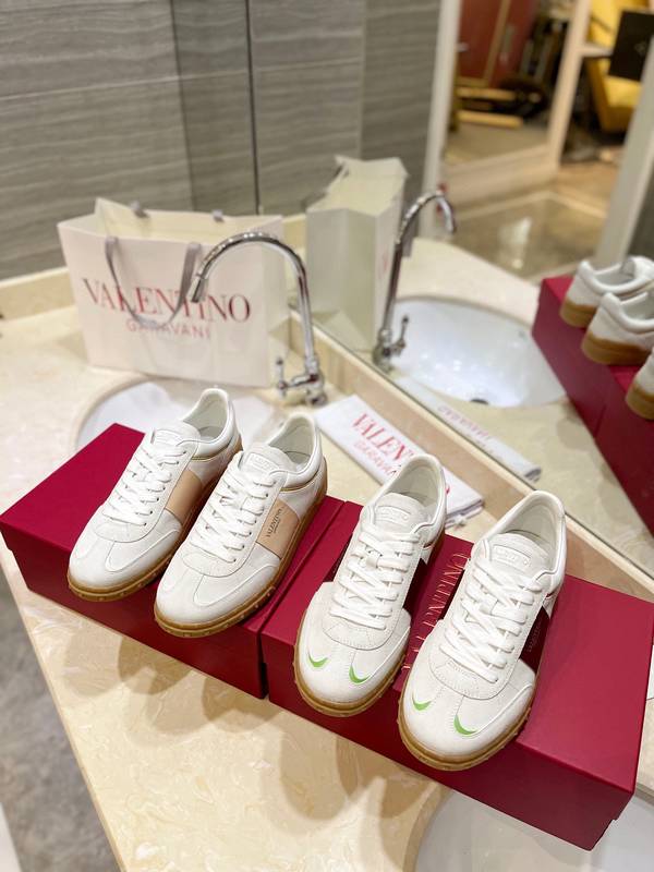 Valentino Couple Shoes VOS00579 Valentino Couple Shoes VOS00579