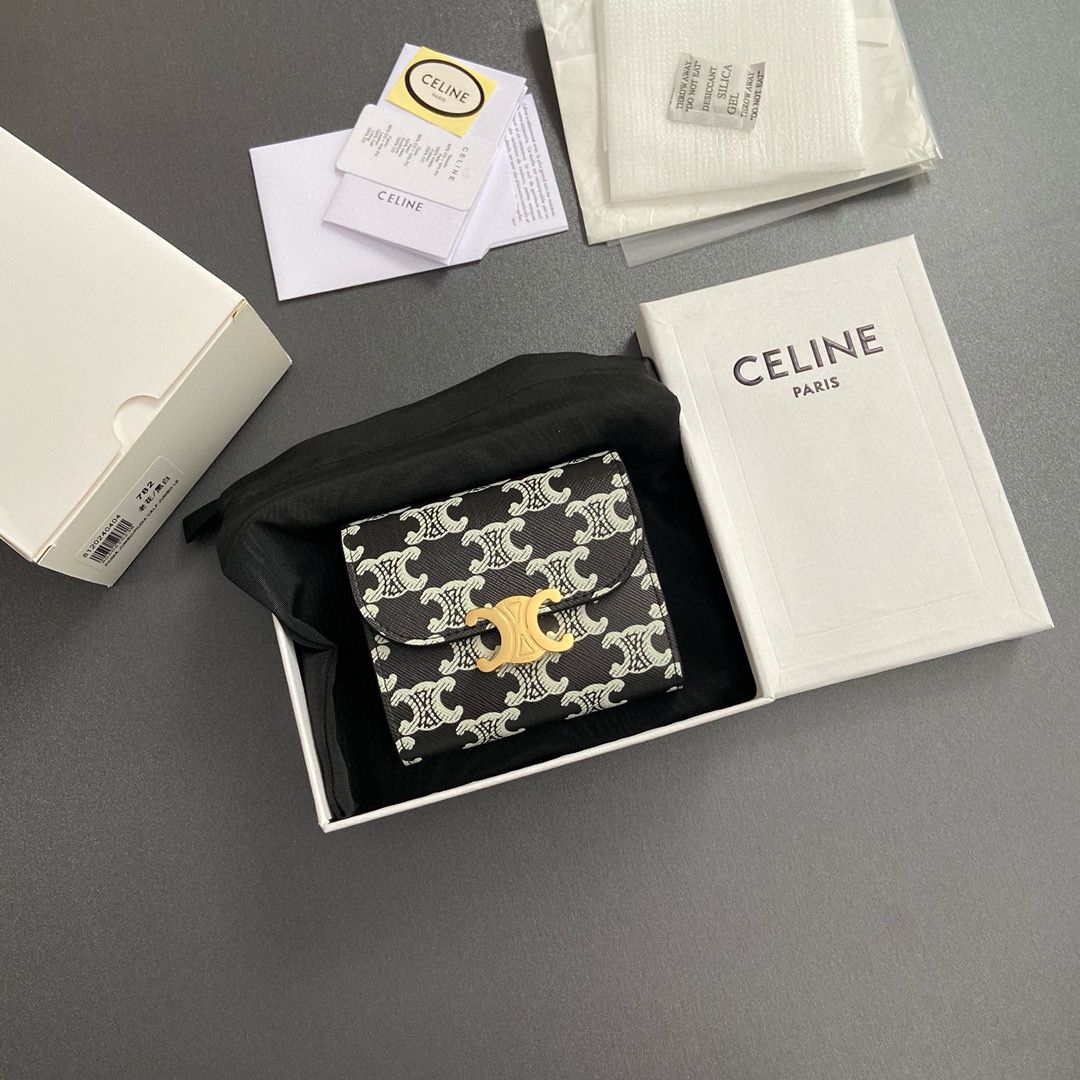 Celine SMALL WALLET TRIOMPHE IN TRIOMPHE CANVAS 10D782 BLACK Celine SMALL WALLET TRIOMPHE IN TRIOMPHE CANVAS 10D782 BLACK