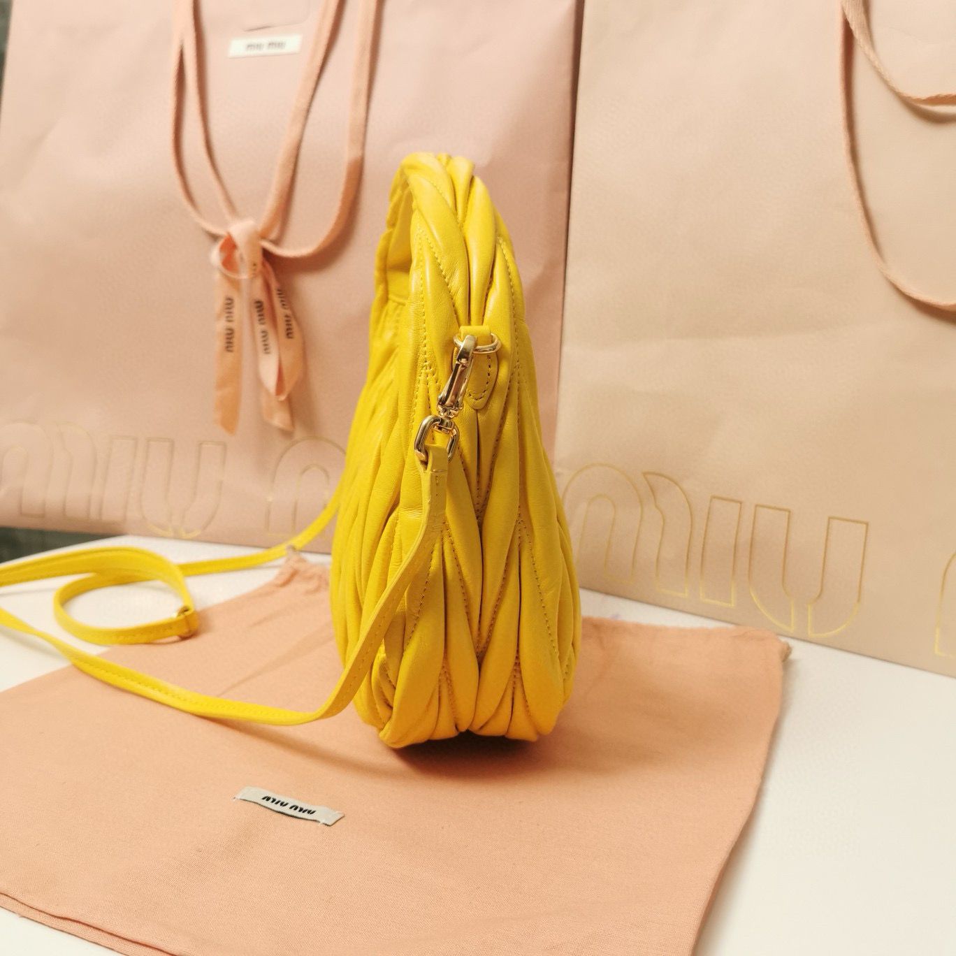 Miu Miu Wander Matelasse Original Sheepskin Bag 5BC125 Yellow Miu Miu Wander Matelasse Original Sheepskin Bag 5BC125 Yellow