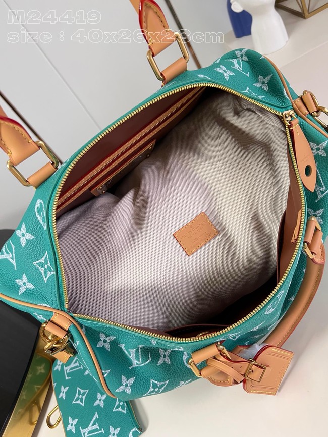 Louis Vuitton RUNWAY Speedy P9 Bandouliere 40 M24417 green Louis Vuitton RUNWAY Speedy P9 Bandouliere 40 M24417 green