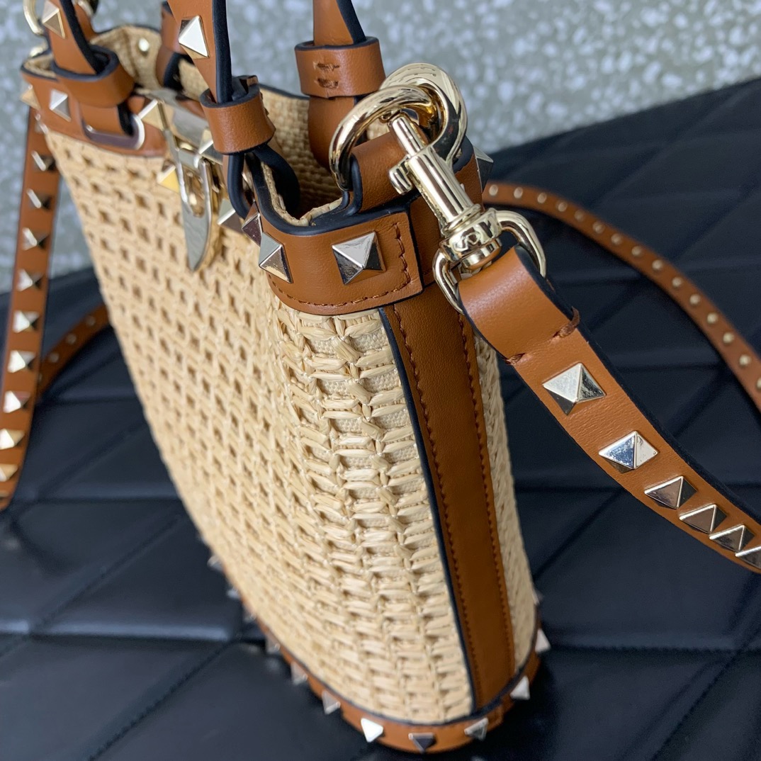 VALENTINO VLOGO SIGNATURE RAFFIA Shoulder Bag 0314 brown VALENTINO VLOGO SIGNATURE RAFFIA Shoulder Bag 0314 brown