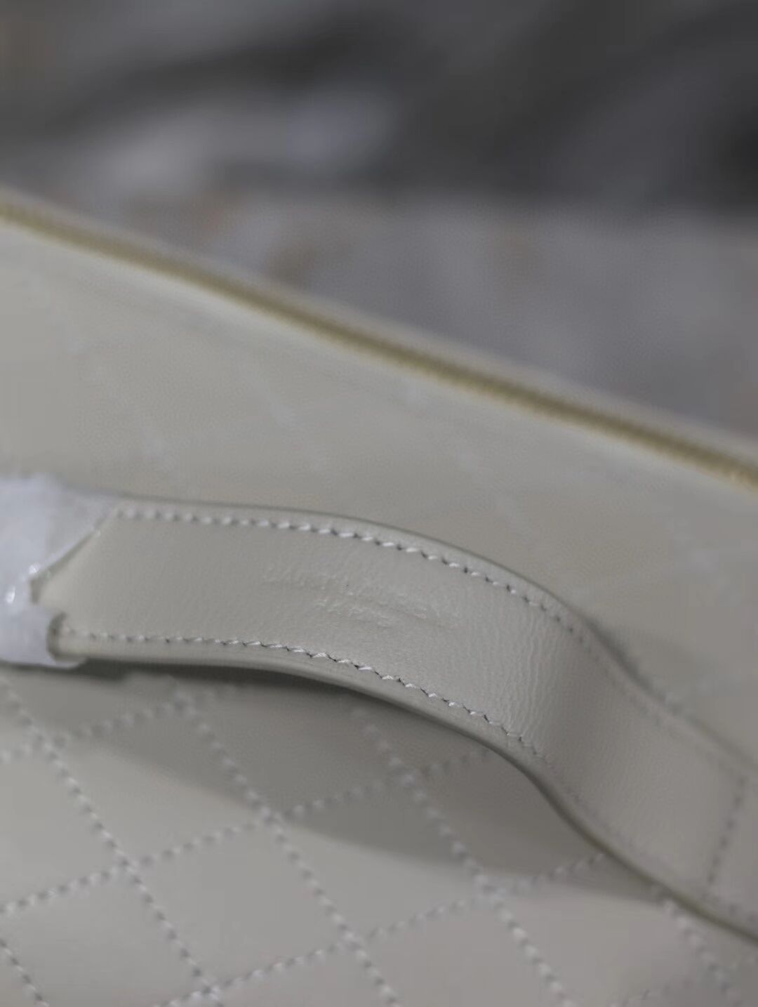 SAINT LAURENT GABY VANITY BAG IN LAMBSKIN Y875317 WHITE SAINT LAURENT GABY VANITY BAG IN LAMBSKIN Y875317 WHITE