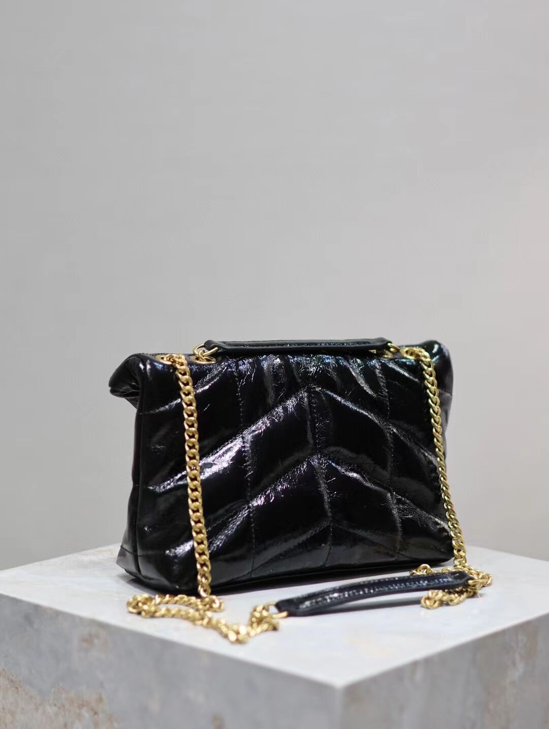 SAINT LAUREN PUFFER SMALL CHAIN BAG IN PATENT Y779223 BLACK SAINT LAUREN PUFFER SMALL CHAIN BAG IN PATENT Y779223 BLACK