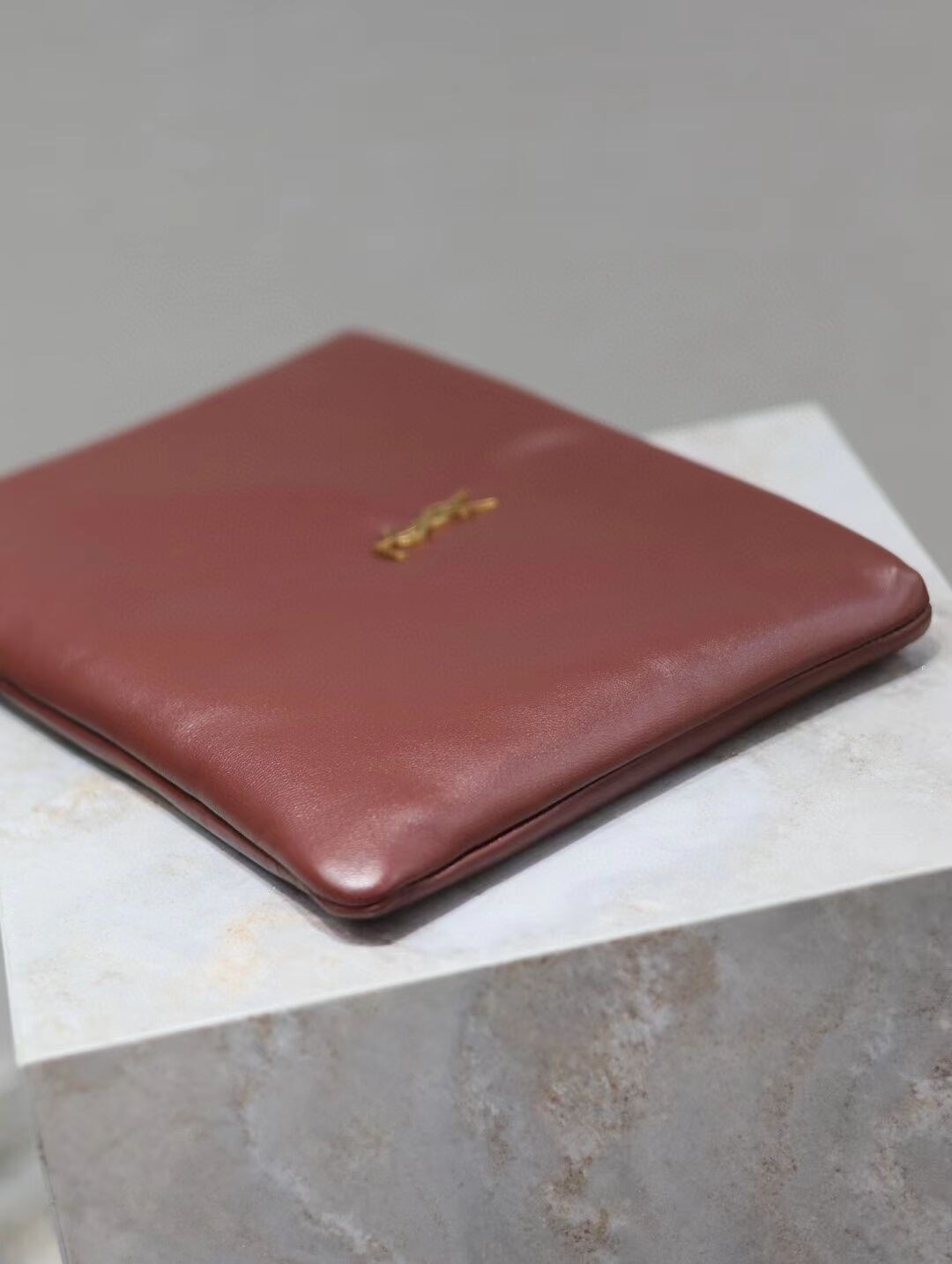 SAINT LAURENT CALYPSO LARGE POUCH IN LAMBSKIN 778943 ROUGE MERLOT SAINT LAURENT CALYPSO LARGE POUCH IN LAMBSKIN 778943 ROUGE MERLOT