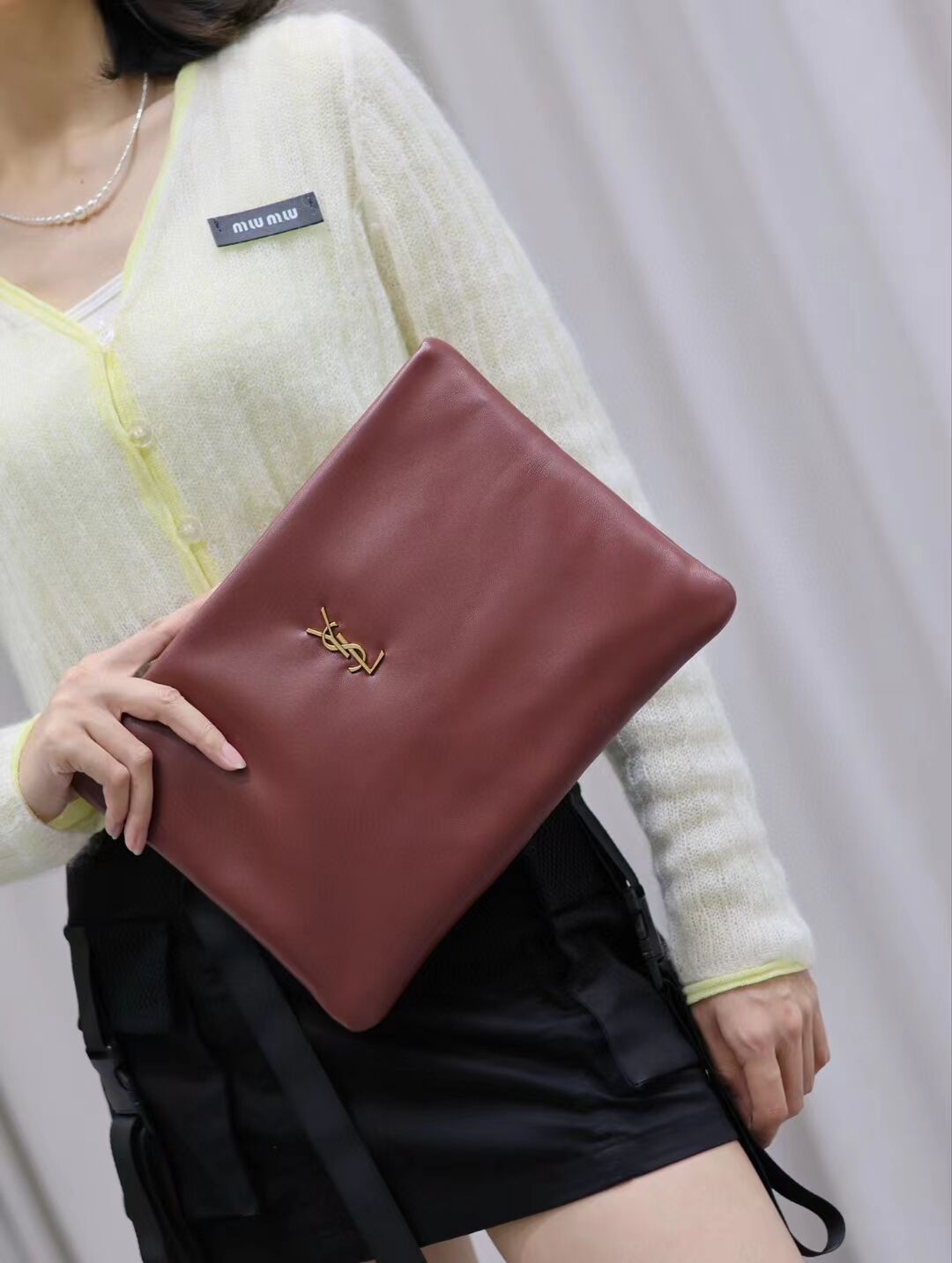 SAINT LAURENT CALYPSO LARGE POUCH IN LAMBSKIN 778943 ROUGE MERLOT SAINT LAURENT CALYPSO LARGE POUCH IN LAMBSKIN 778943 ROUGE MERLOT