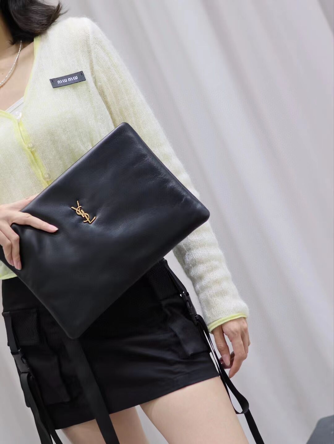 SAINT LAURENT CALYPSO LARGE POUCH IN LAMBSKIN 778943 black SAINT LAURENT CALYPSO LARGE POUCH IN LAMBSKIN 778943 black