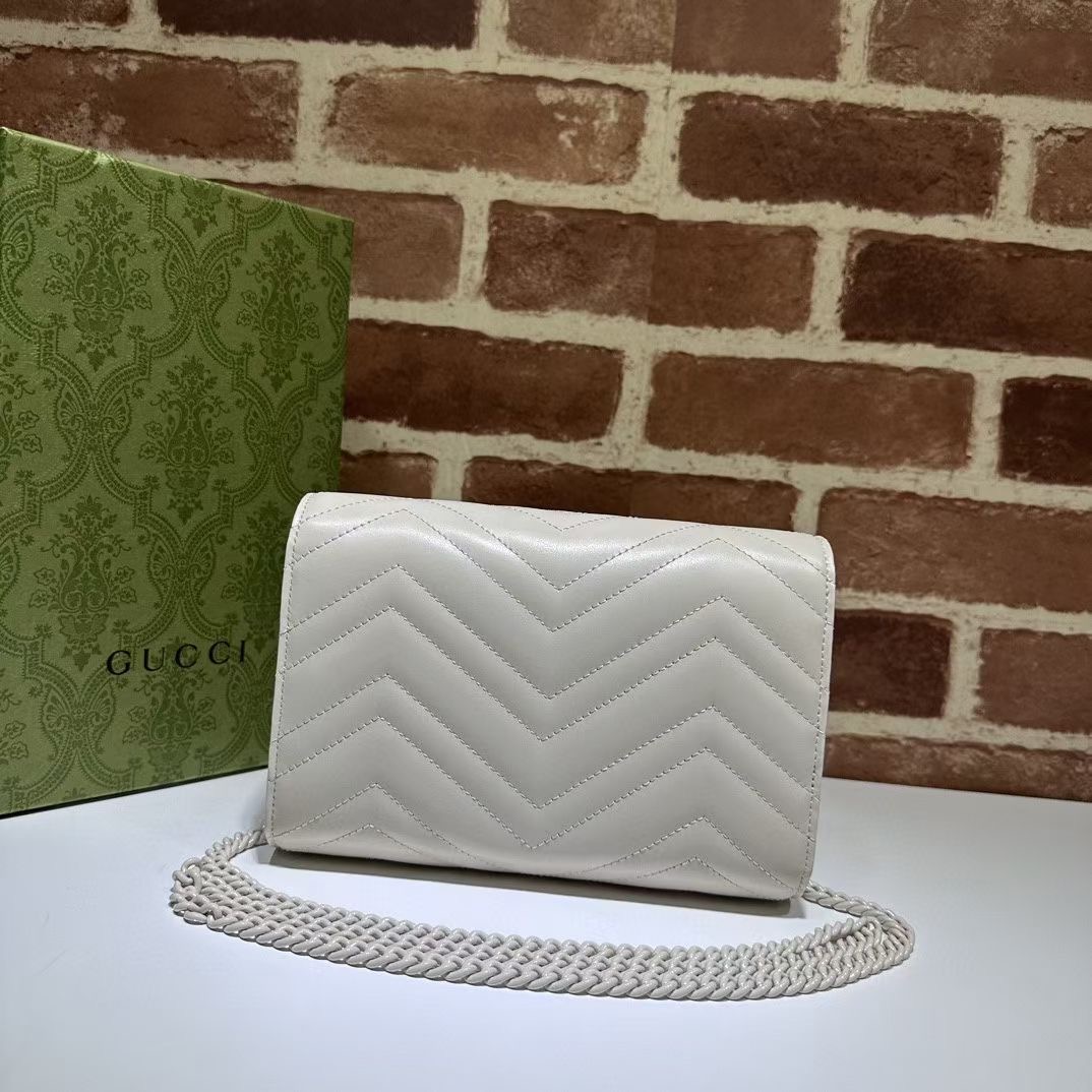 Gucci GG MARMONT SUPER MINI BAG 474575 White Gucci GG MARMONT SUPER MINI BAG 474575 White