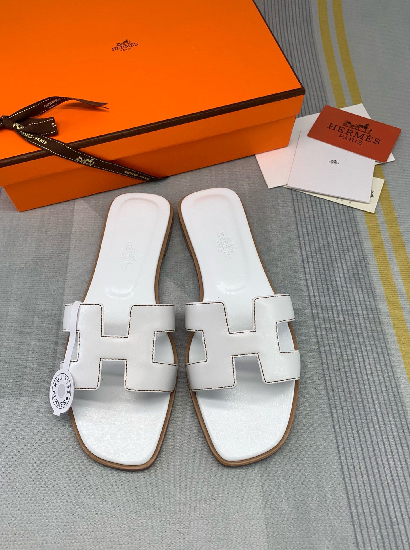 Hermes Shoes HMS56268 White Hermes Shoes HMS56268 White