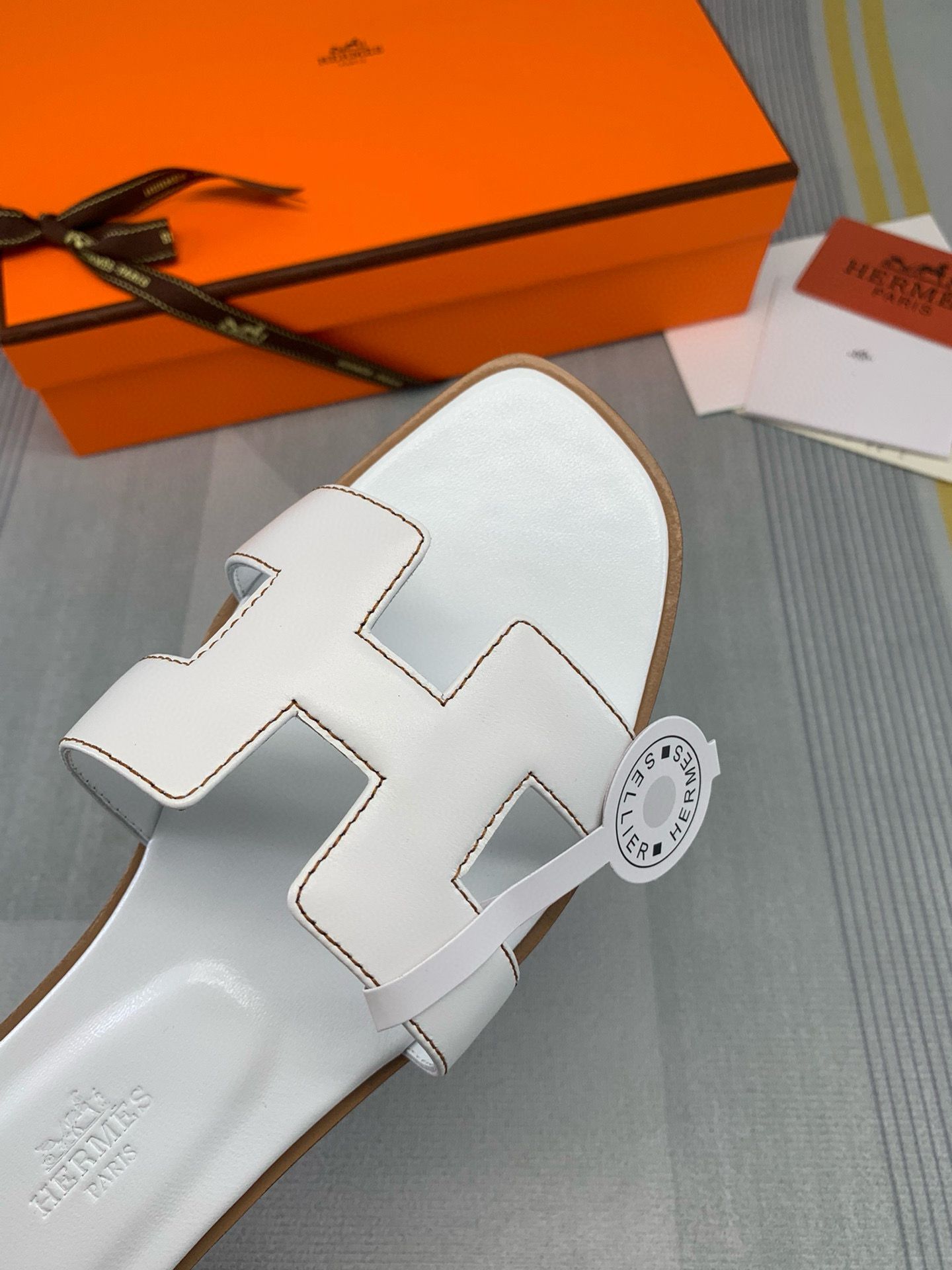 Hermes Shoes HMS56268 White Hermes Shoes HMS56268 White