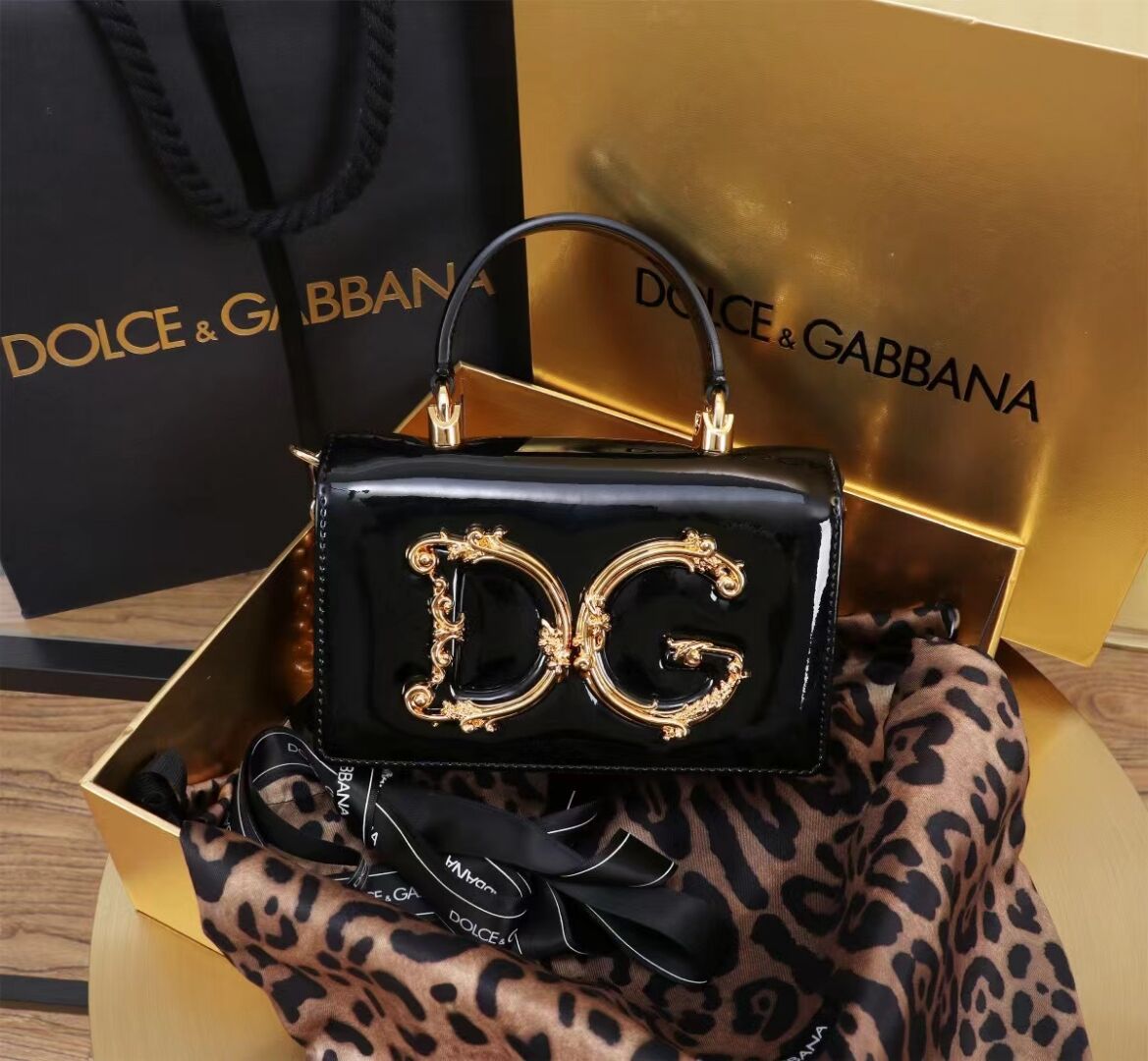 Dolce & Gabbana Patent leather Shoulder Bag G6504 black Dolce & Gabbana Patent leather Shoulder Bag G6504 black