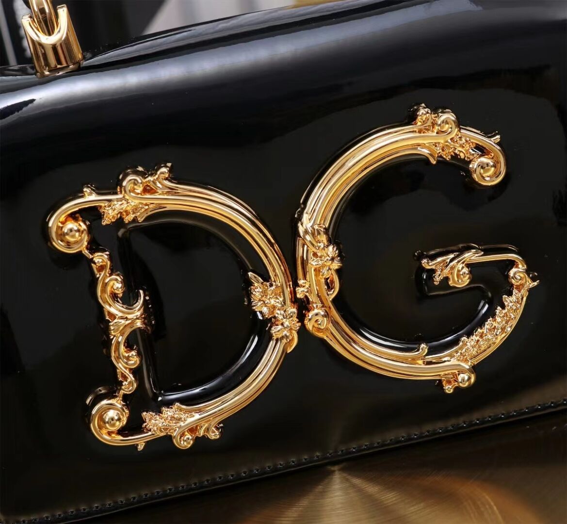 Dolce & Gabbana Patent leather Shoulder Bag G6504 black Dolce & Gabbana Patent leather Shoulder Bag G6504 black