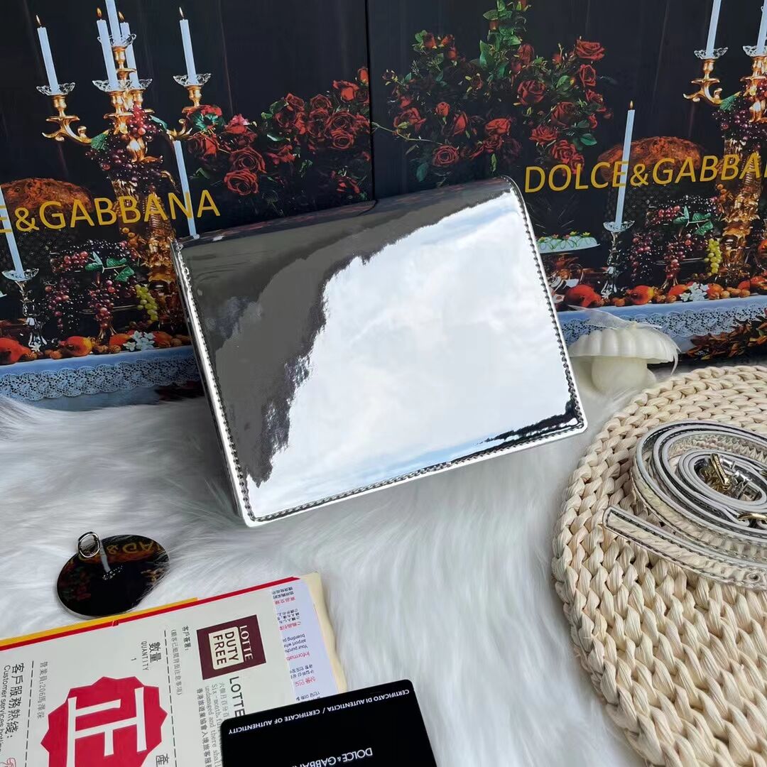 Dolce & Gabbana Patent leather Shoulder Bag G6551 silver Dolce & Gabbana Patent leather Shoulder Bag G6551 silver