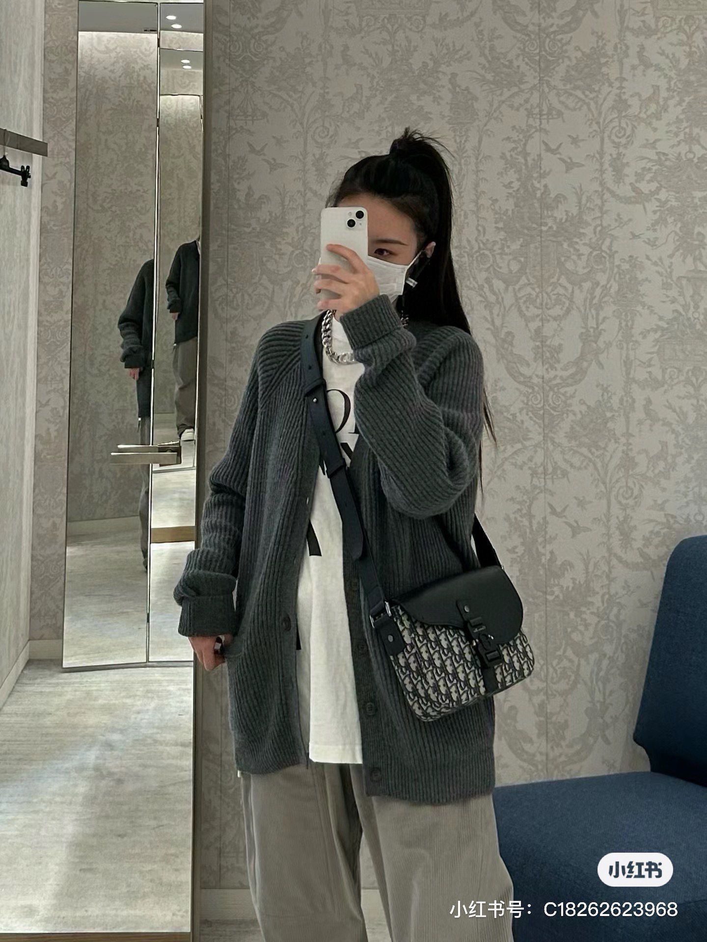 Dior Oblique Saddle Messenger Bag With Shoulder Strap D3090 Dior Oblique Saddle Messenger Bag With Shoulder Strap D3090