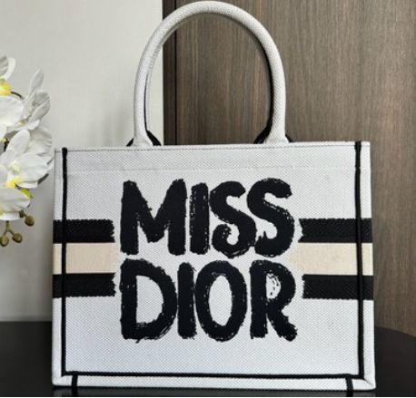 Medium Dior Book Tote White and Black Miss Dior Graffiti Embroidery M1296ZEZD Medium Dior Book Tote White and Black Miss Dior Graffiti Embroidery M1296ZEZD