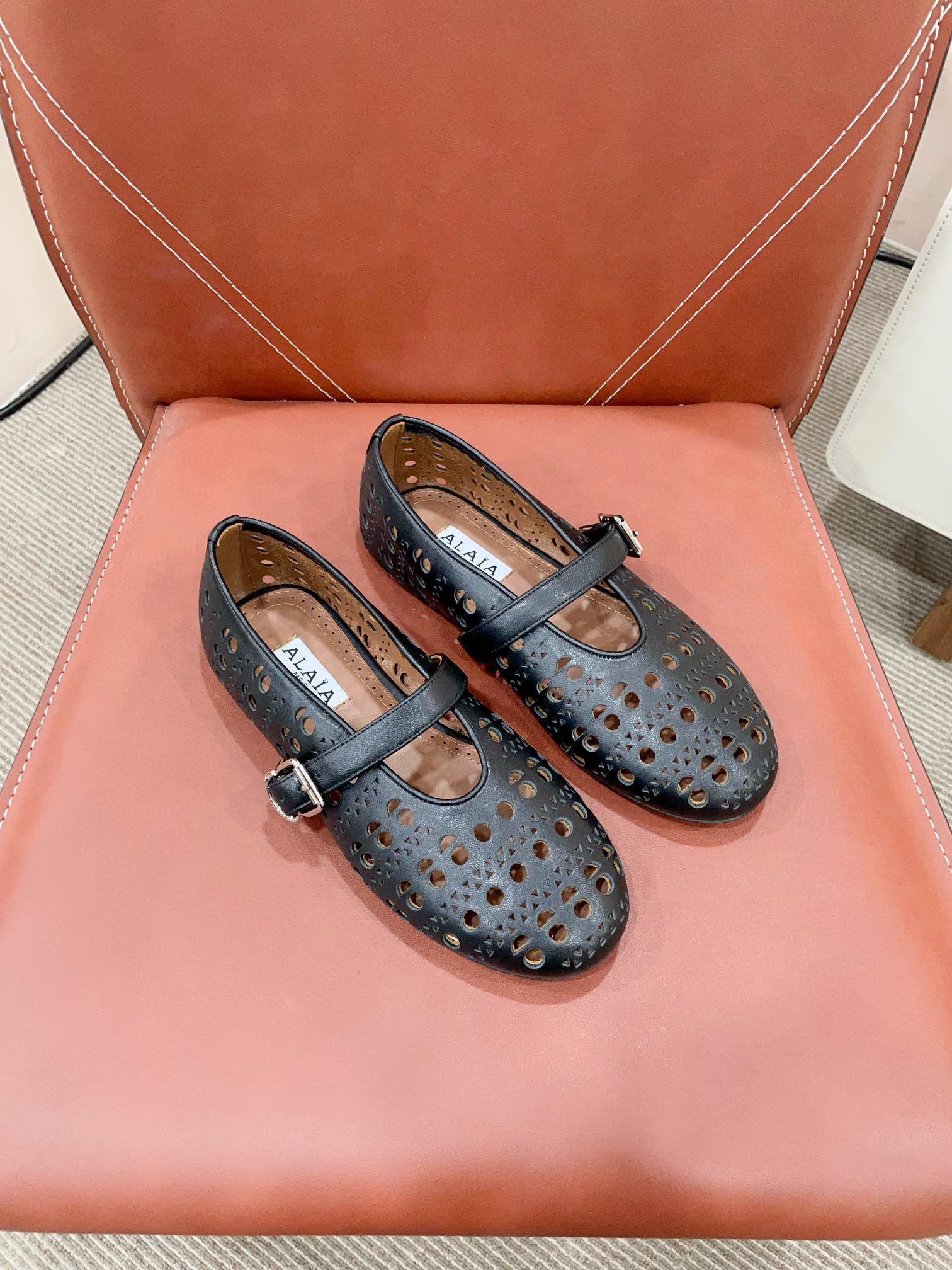 Alaia Shoes A63023 Black Alaia Shoes A63023 Black