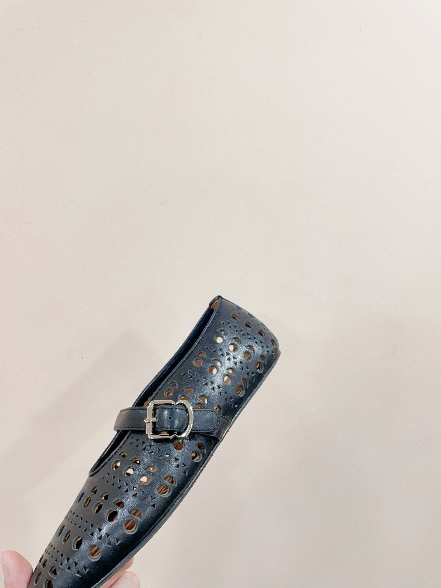 Alaia Shoes A63023 Black Alaia Shoes A63023 Black