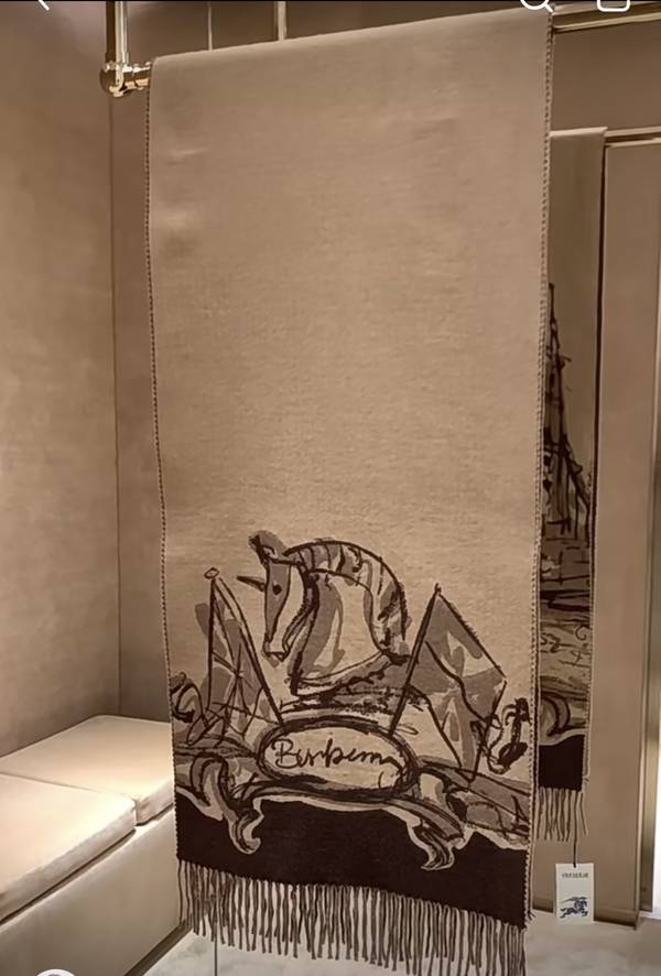 Burberry Scarf BBC00180 Burberry Scarf BBC00180