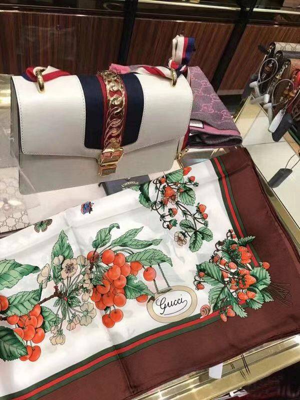 Gucci Scarf GUC00373 Gucci Scarf GUC00373