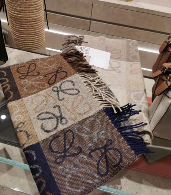 Loewe Scarf LOC00059 Loewe Scarf LOC00059