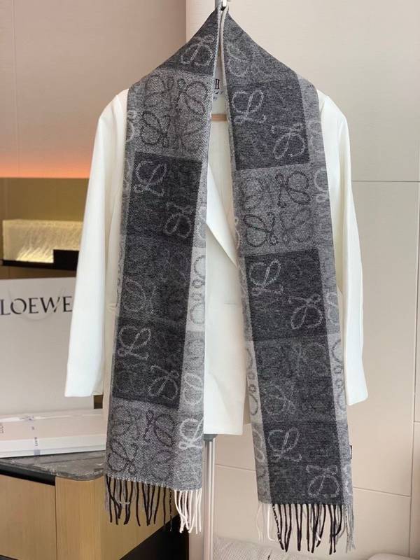 Loewe Scarf LOC00060 Loewe Scarf LOC00060