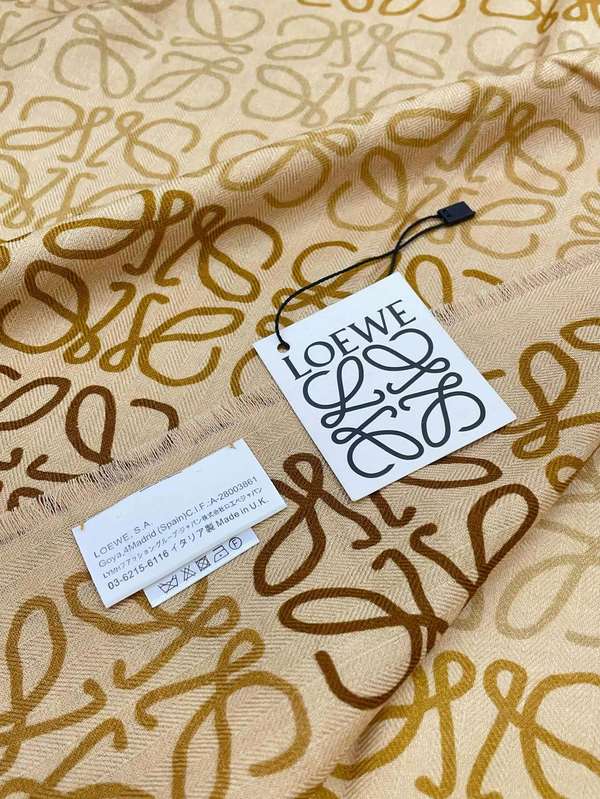 Loewe Scarf LOC00063 Loewe Scarf LOC00063