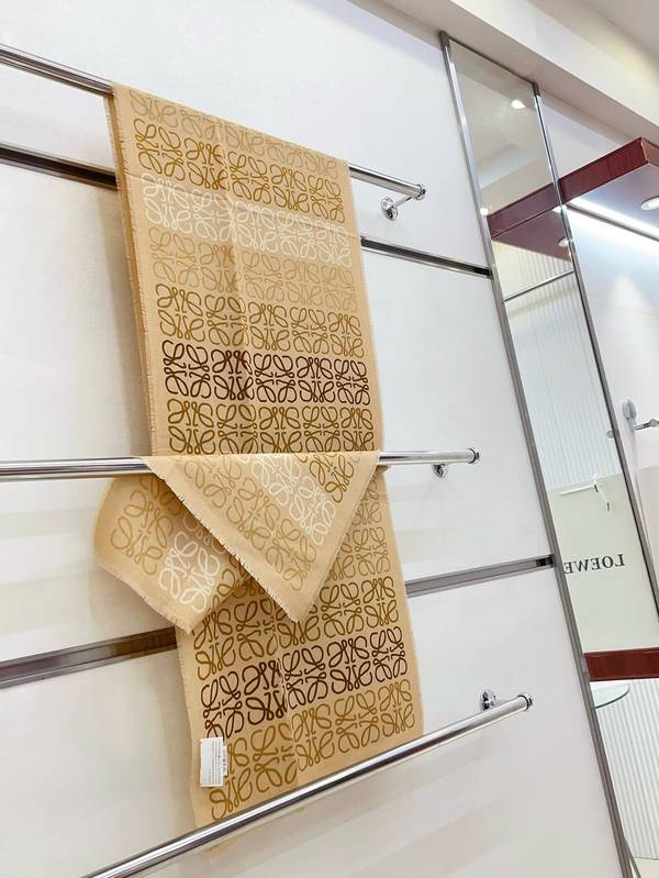 Loewe Scarf LOC00063 Loewe Scarf LOC00063