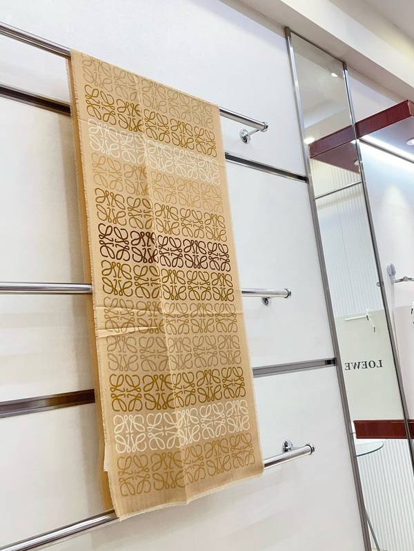 Loewe Scarf LOC00063 Loewe Scarf LOC00063