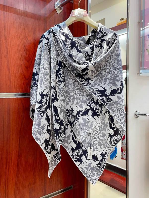 Valentino Scarf VOC00001 Valentino Scarf VOC00001