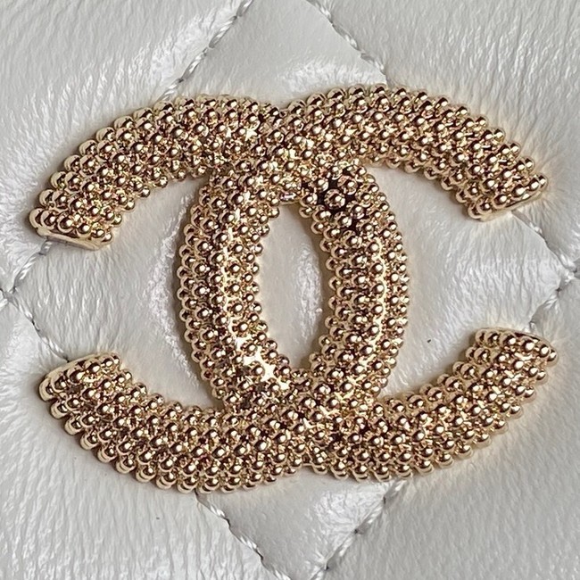 Chanel CLUTCH WITH CHAIN AP4301 white