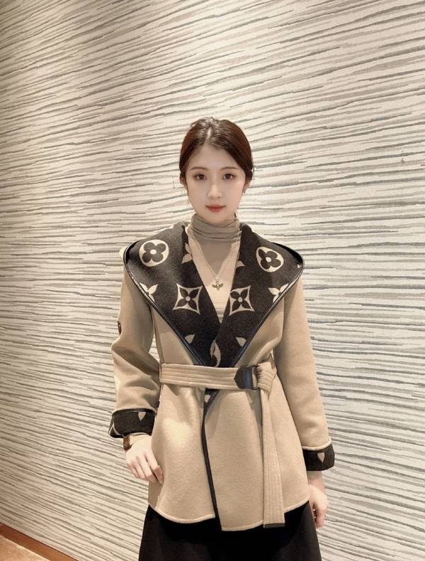 Louis Vuitton Top Quality Overcoat LVY00040 Louis Vuitton Top Quality Overcoat LVY00040