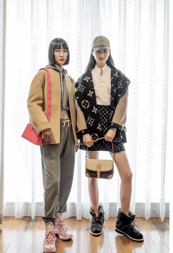 Louis Vuitton Top Quality Overcoat LVY00040 Louis Vuitton Top Quality Overcoat LVY00040