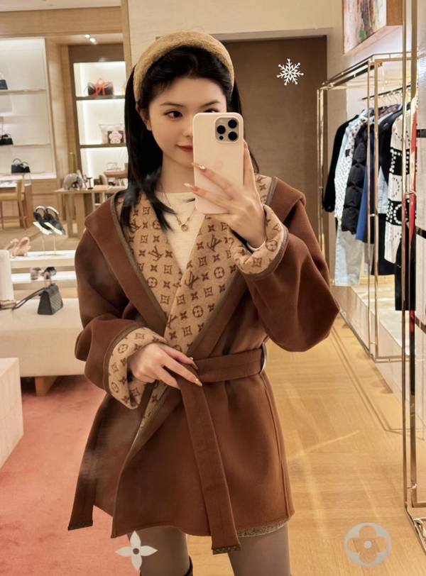 Louis Vuitton Top Quality Overcoat LVY00041 Louis Vuitton Top Quality Overcoat LVY00041
