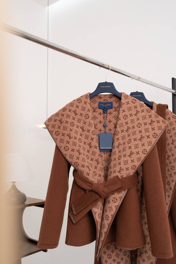 Louis Vuitton Top Quality Overcoat LVY00041 Louis Vuitton Top Quality Overcoat LVY00041