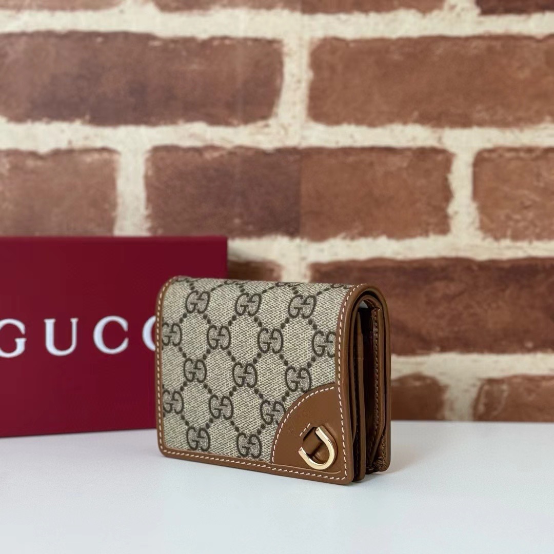 Gucci GG EMBLEM MINI WALLET 820692 brown