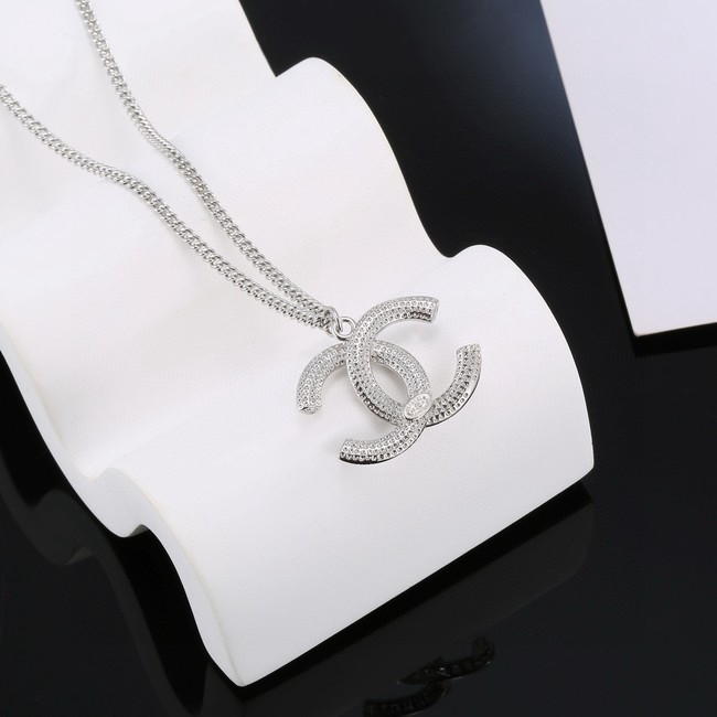 Chanel necklace CE16340