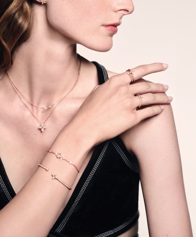 Louis Vuitton ring CE16362