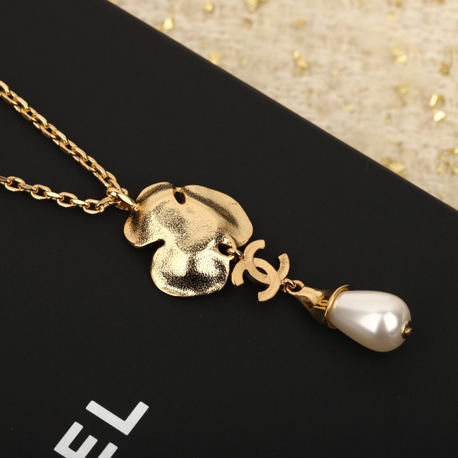 Chanel necklace CE16452