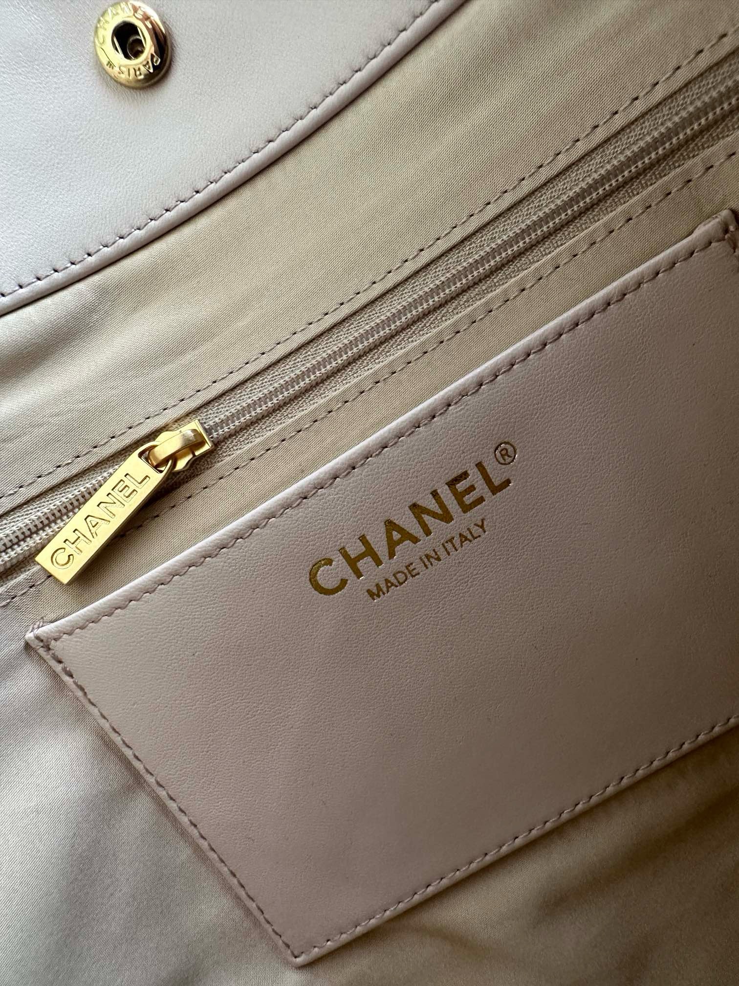 Chanel LARGE BUCKET BAG AS5406 Beige