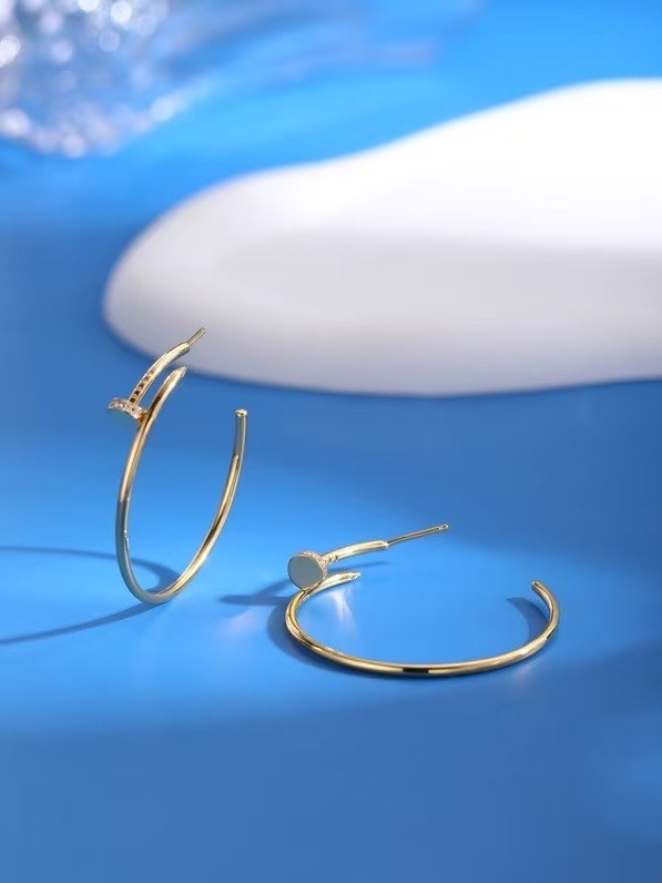 Cartier Earring CE16526