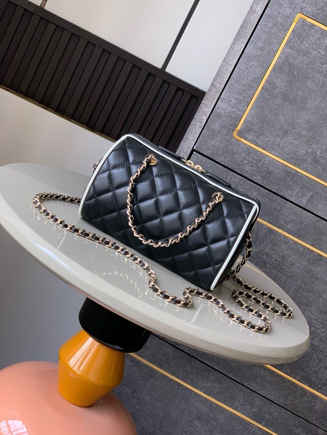 Chanel CLUTCH WITH CHAIN AP4515 Black&White