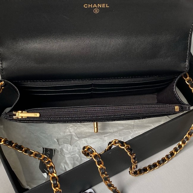 Chanel CLUTCH WITH CHAIN AP4062 black