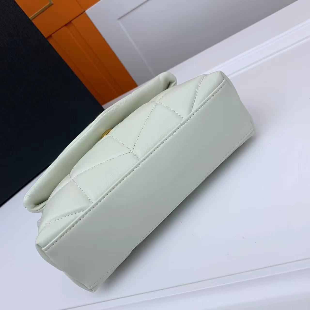 SAINT LAURENT TOY PUFFER IN LAMBSKIN 759337 BLANC VINTAGE