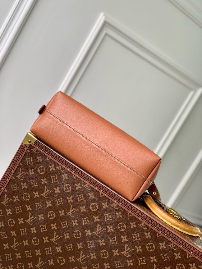 Louis Vuitton Low Key Messenger M13148 Cognac